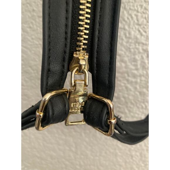Steve Madden Bcyrus Backpack Black Nylon Drawstring Gold Logo Convertible Bag main image 4